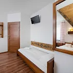 فندق مبيت وإفطار Pod Reglami - - Skywalk - Blisko Do Szlakow Tpn Wiktorowki, Rusinowa Polana , Gesia Szyja , Brzeziny , Psia Trawka , Toporowa Cyrhla , Murowaniec , Hala Gasienicowa Ciche Małe