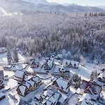 Pod Reglami - - Skywalk - Blisko Do Szlakow Tpn Wiktorowki, Rusinowa Polana , Gesia Szyja , Brzeziny , Psia Trawka , Toporowa Cyrhla , Murowaniec , Hala Gasienicowa Ciche Małe