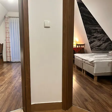 Pod Reglami - 39 Małe Ciche