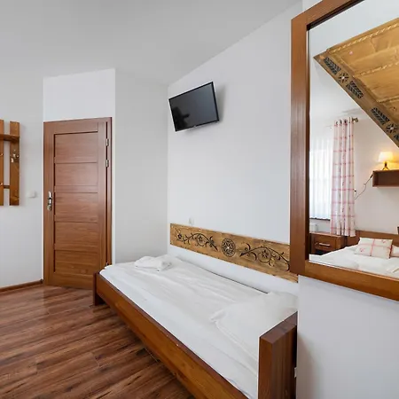 Bed & Breakfast Pod Reglami - Jacuzzi & Sauna Idealna Baza Wypadowa W Gory! Wiktorowki, Rusinowa Polana , Gesia Szyja , Toporowa Cyrhla , Murowaniec , Hala Gasienicowa Ciche Małe