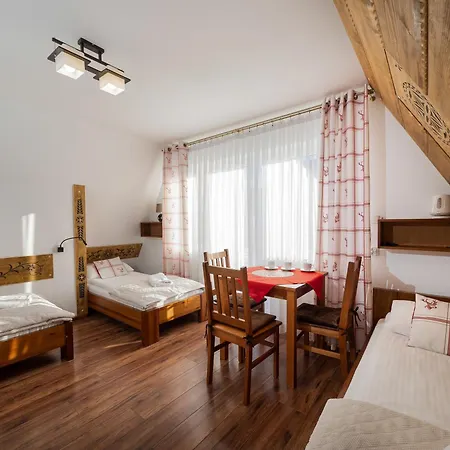 Oda ve Kahvaltı Willa Pod Reglami Male Ciche - Jacuzzi & Sauna Idealna Baza Wypadowa W Gory! Wiktorowki, Rusinowa Polana , Gesia Szyja , Toporowa Cyrhla , Murowaniec , Hala Gasienicowa