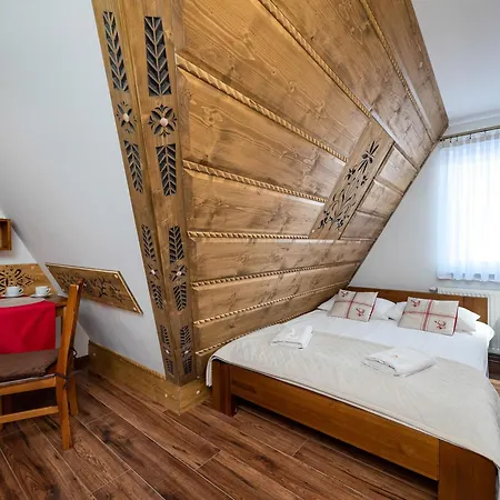 Bed & Breakfast Pod Reglami - Jacuzzi & Sauna Idealna Baza Wypadowa W Gory! Ciche Male
