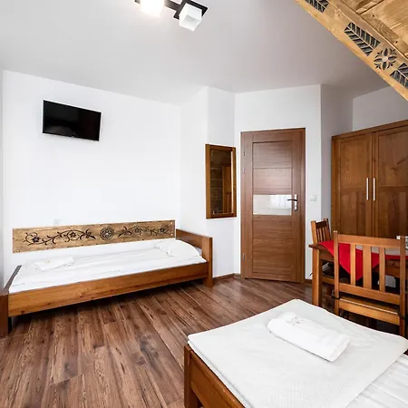 Pod Reglami - Jacuzzi & Sauna Idealna Baza Wypadowa W Gory! Wiktorowki, Rusinowa Polana , Gesia Szyja , Toporowa Cyrhla , Murowaniec , Hala Gasienicowa 3*