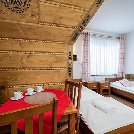 Pod Reglami - Jacuzzi & Sauna Idealna Baza Wypadowa W Gory! Wiktorowki, Rusinowa Polana , Gesia Szyja , Toporowa Cyrhla , Murowaniec , Hala Gasienicowa Bed & Breakfast Ciche Małe